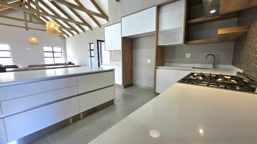 3 Bedroom Property for Sale in Kingswood Golf Estate Western Cape